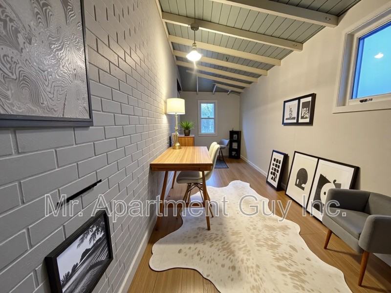 57 Barton St E - Photo 4 of 18