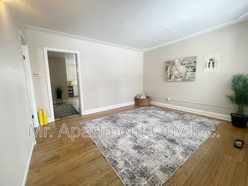 20 Dunbar Rd N - Photo 4 of 11