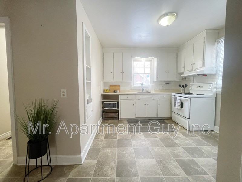 20 Dunbar Rd N - Photo 6 of 11