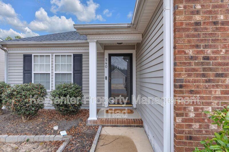 540 Lake Way - Photo 7 of 33