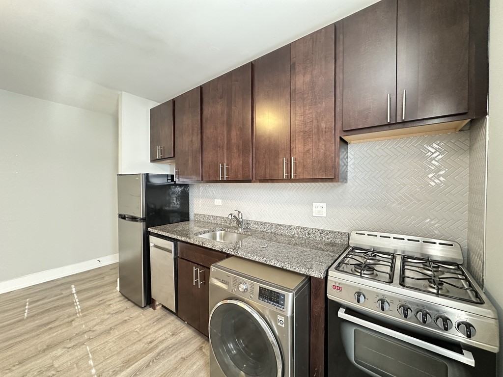 4295 W Belden Ave #B304 - Photo 4 of 21