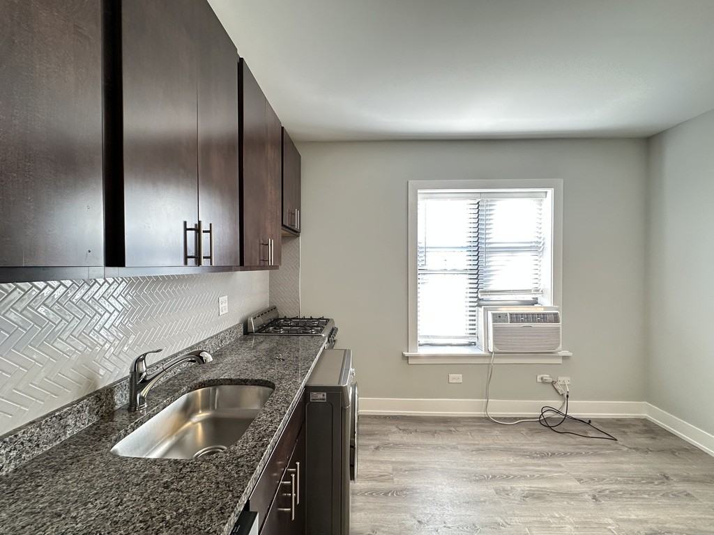 4295 W Belden Ave #B304 - Photo 5 of 21