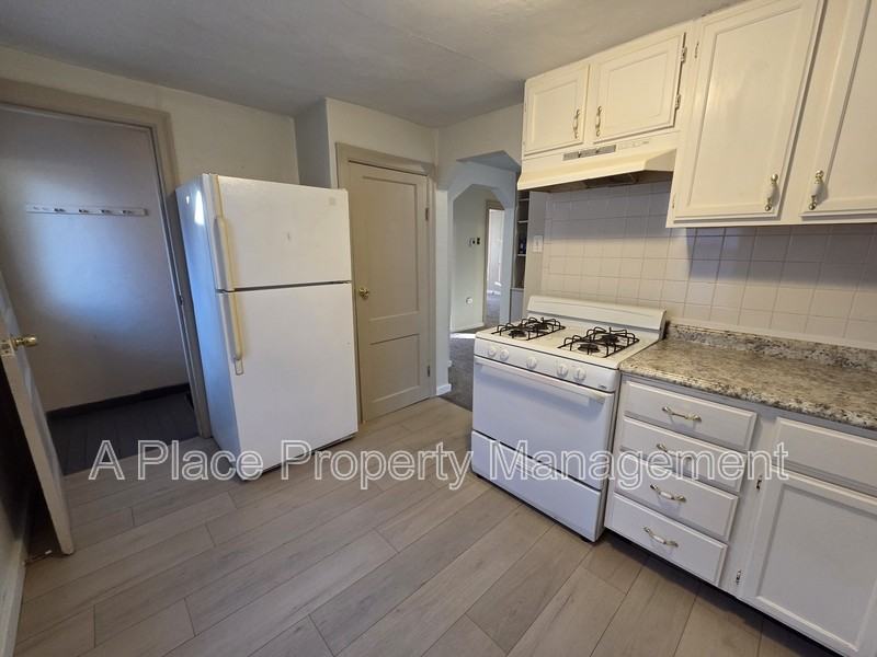 338 La Motte Ln - Photo 5 of 11