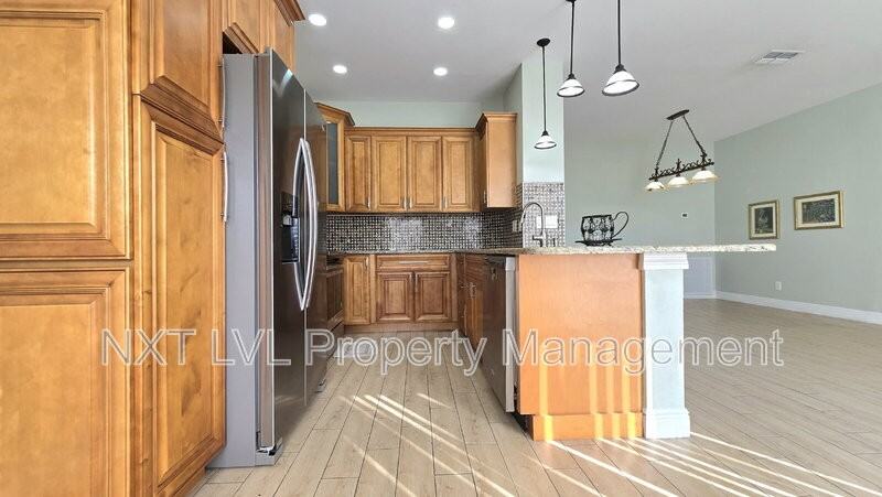 2122 Sw 29th Ter - Photo 7 of 23