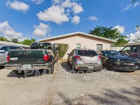 2711 Nw 1st St #3 - Photo 1 of 1