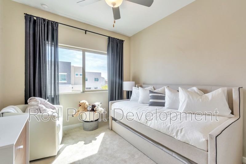 3700 W Goshen Dr - Photo 6 of 12