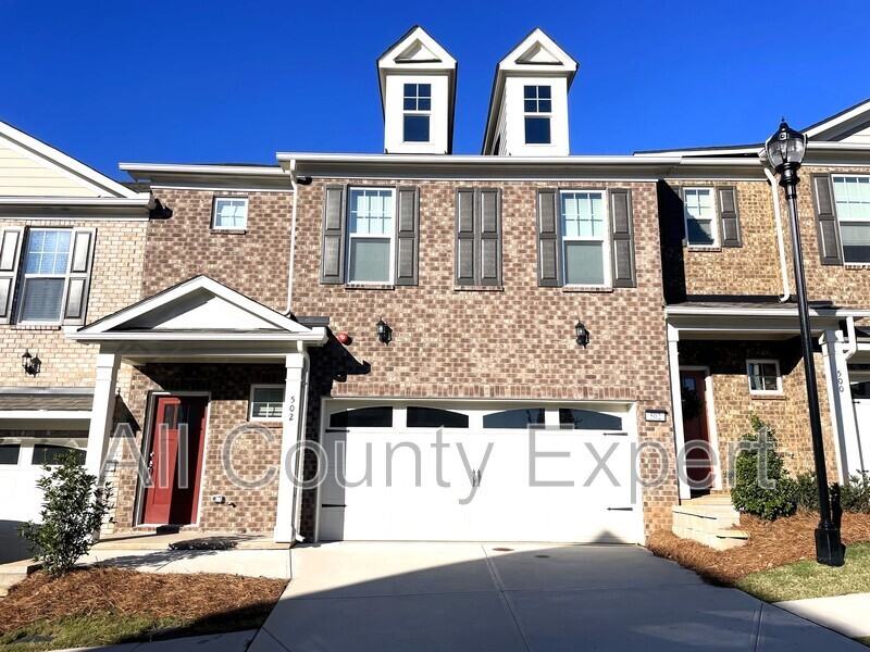 502 Cooper Ln