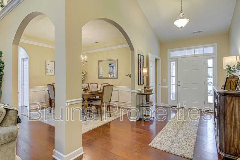 4077 Cosway Ct - Photo 4 of 50