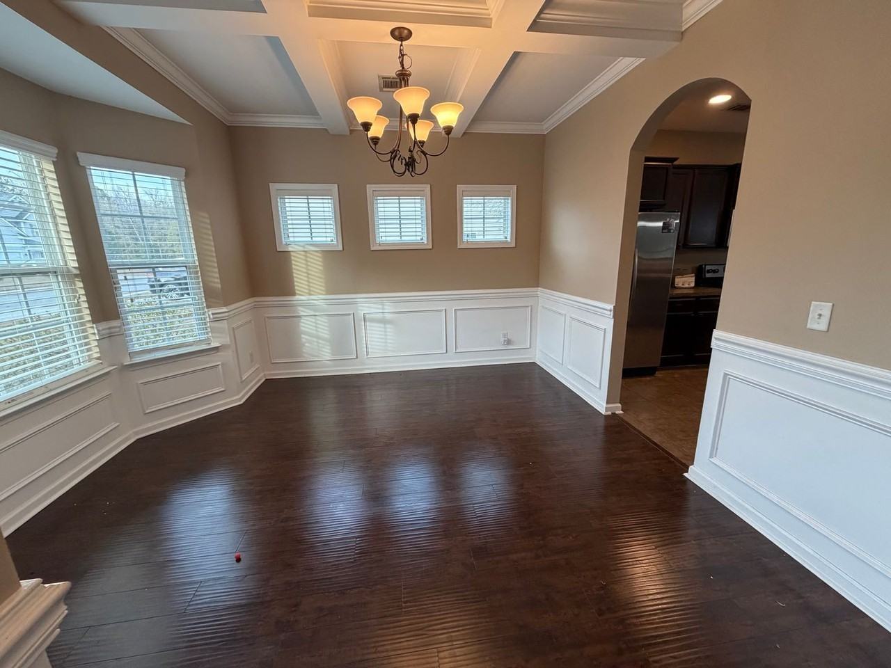 1305 Hill View Cir - Photo 2 of 29