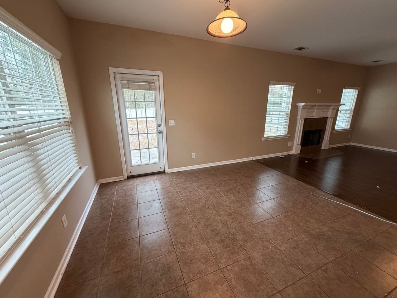 1305 Hill View Cir - Photo 6 of 29