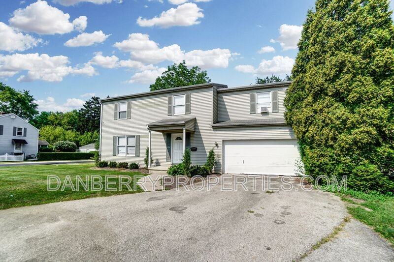 1103 Searles Rd - Photo 2 of 42