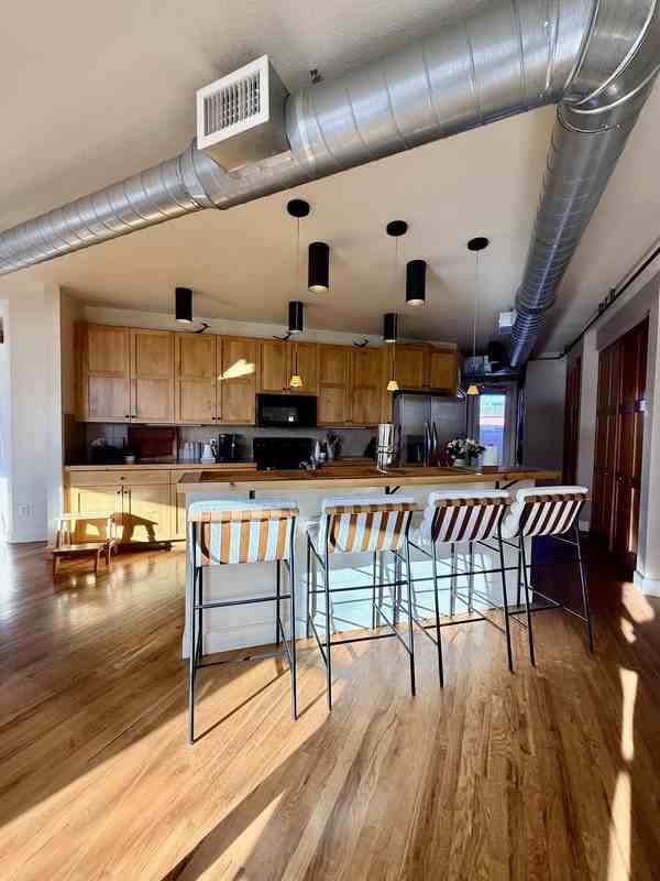 261 Pine St - Photo 6 of 22