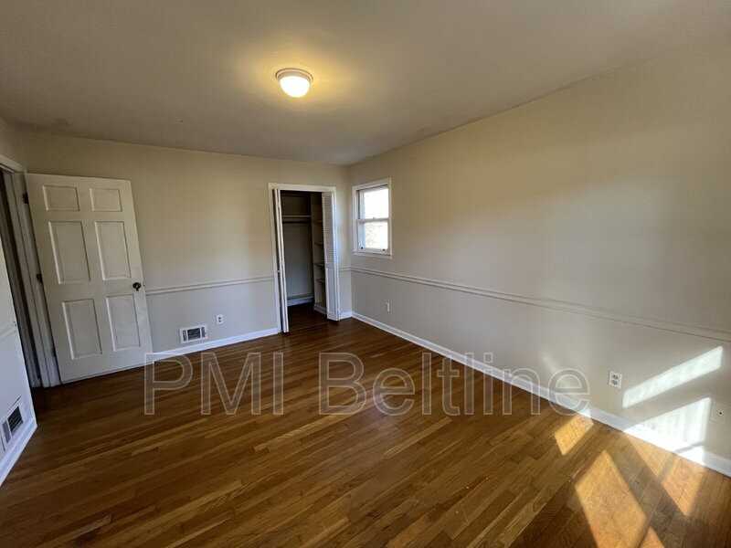 3735 Pittman Rd - Photo 6 of 17