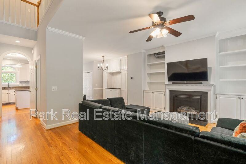 108 Westgreen Dr - Photo 4 of 44