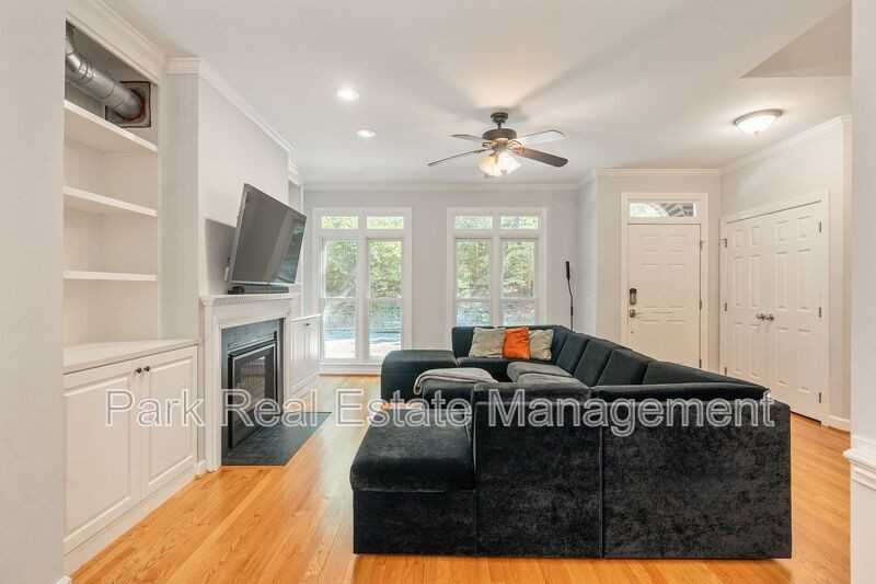 108 Westgreen Dr - Photo 5 of 44