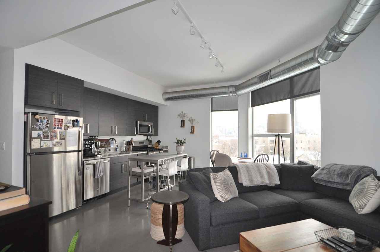 Wicker Park Lofts - Photo 6 of 30