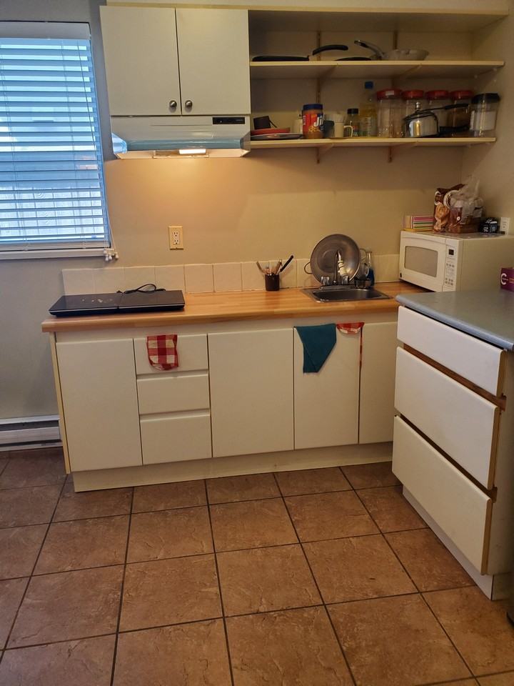 6180 Maple Road - Photo 4 of 9