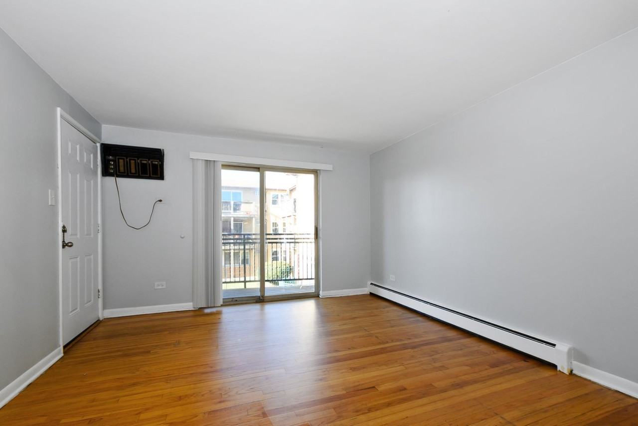 3830-3832 W 63rd (West Lawn) - Photo 4 of 9