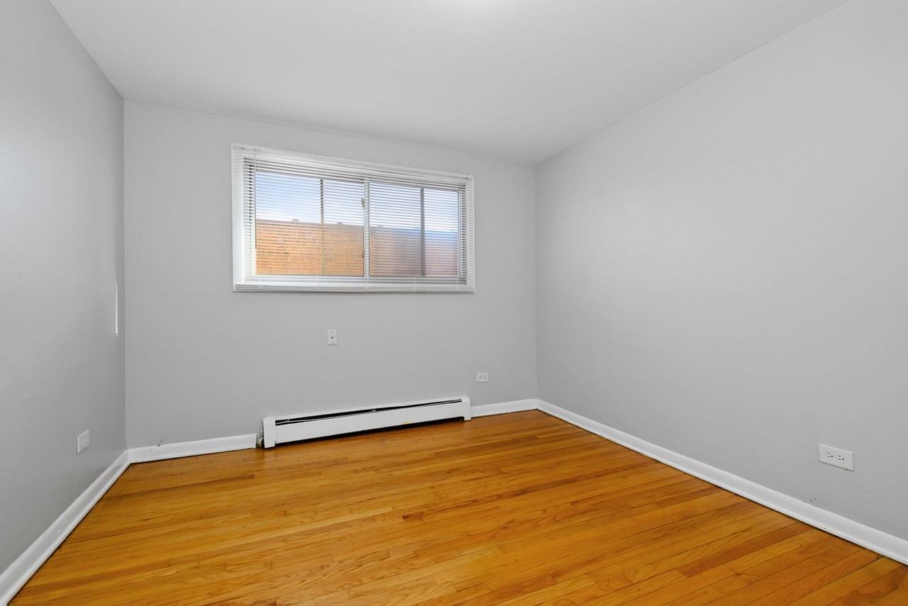 3830-3832 W 63rd (West Lawn) - Photo 5 of 9