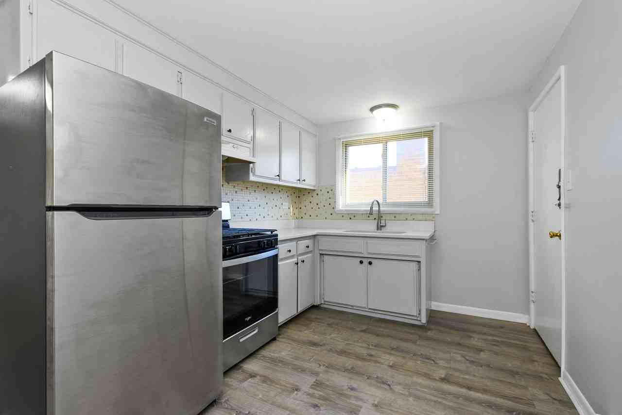 3830-3832 W 63rd (West Lawn) - Photo 6 of 9