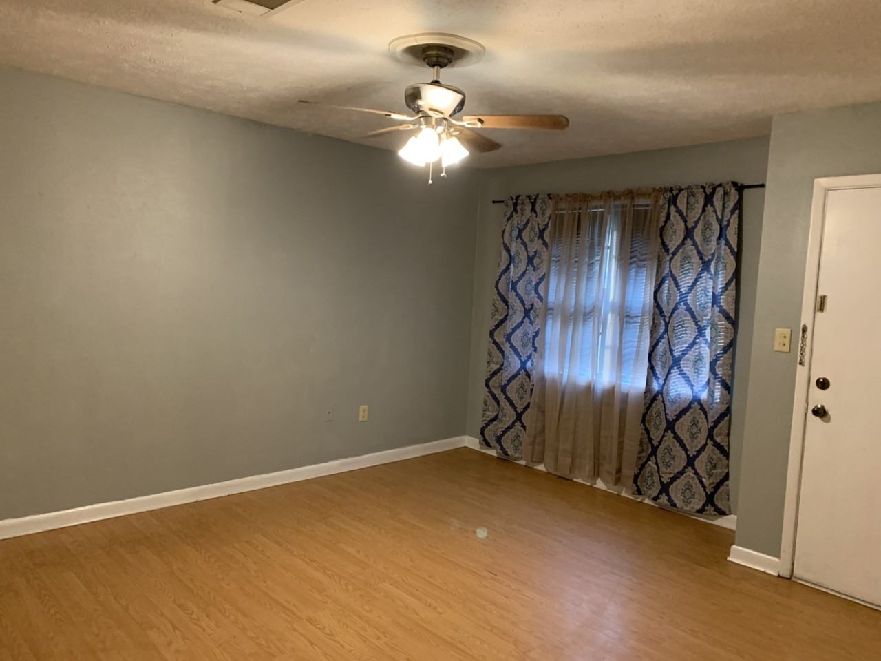 3635 44th St - Photo 6 of 10