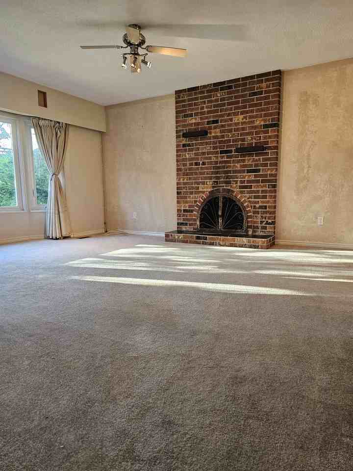 9040 Railway Avenue - Photo 4 of 21