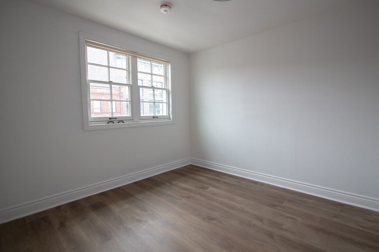 48 Ossington Avenue #3 - Photo 7 of 10