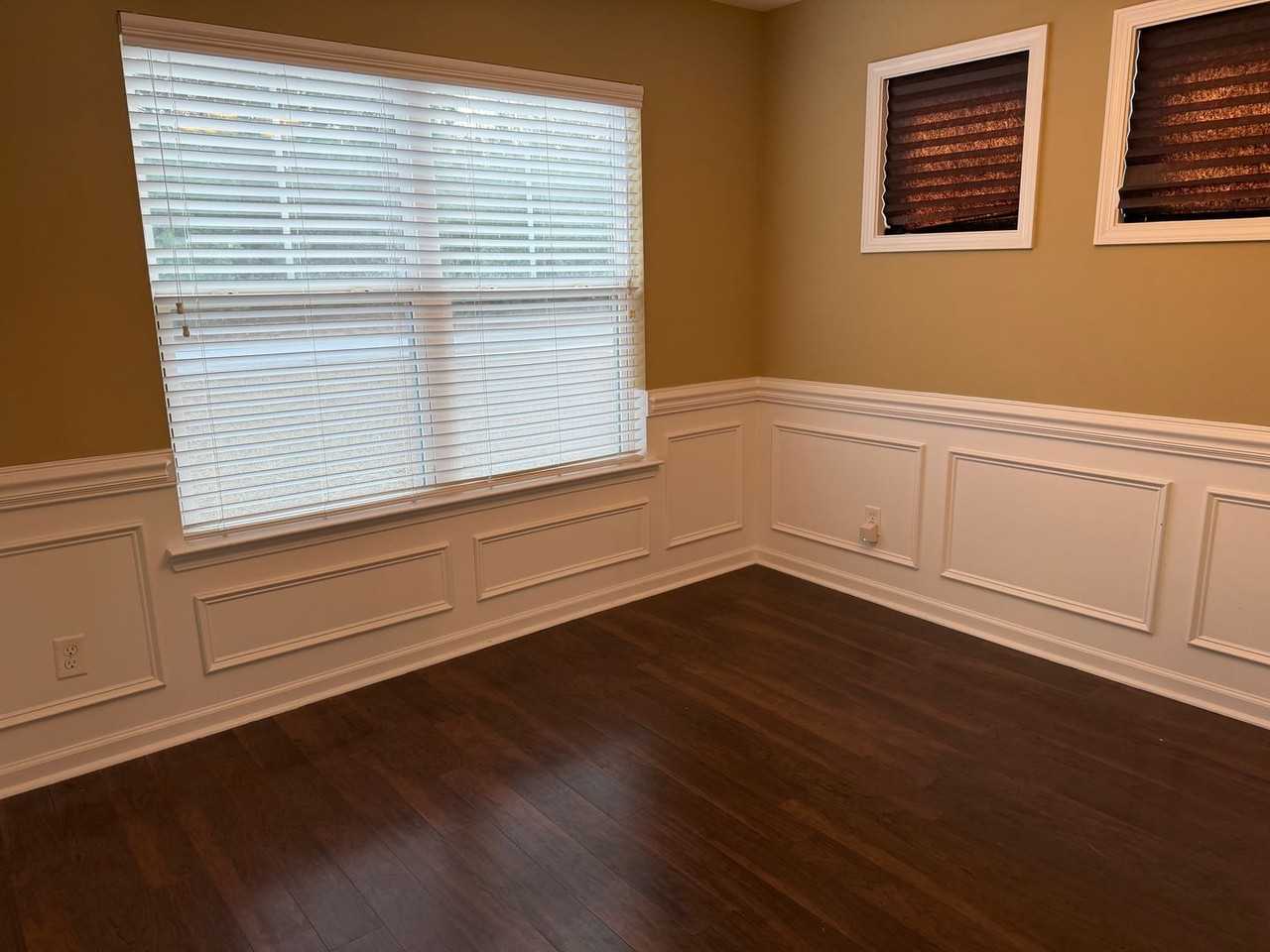 1316 Hill View Cir - Photo 3 of 25