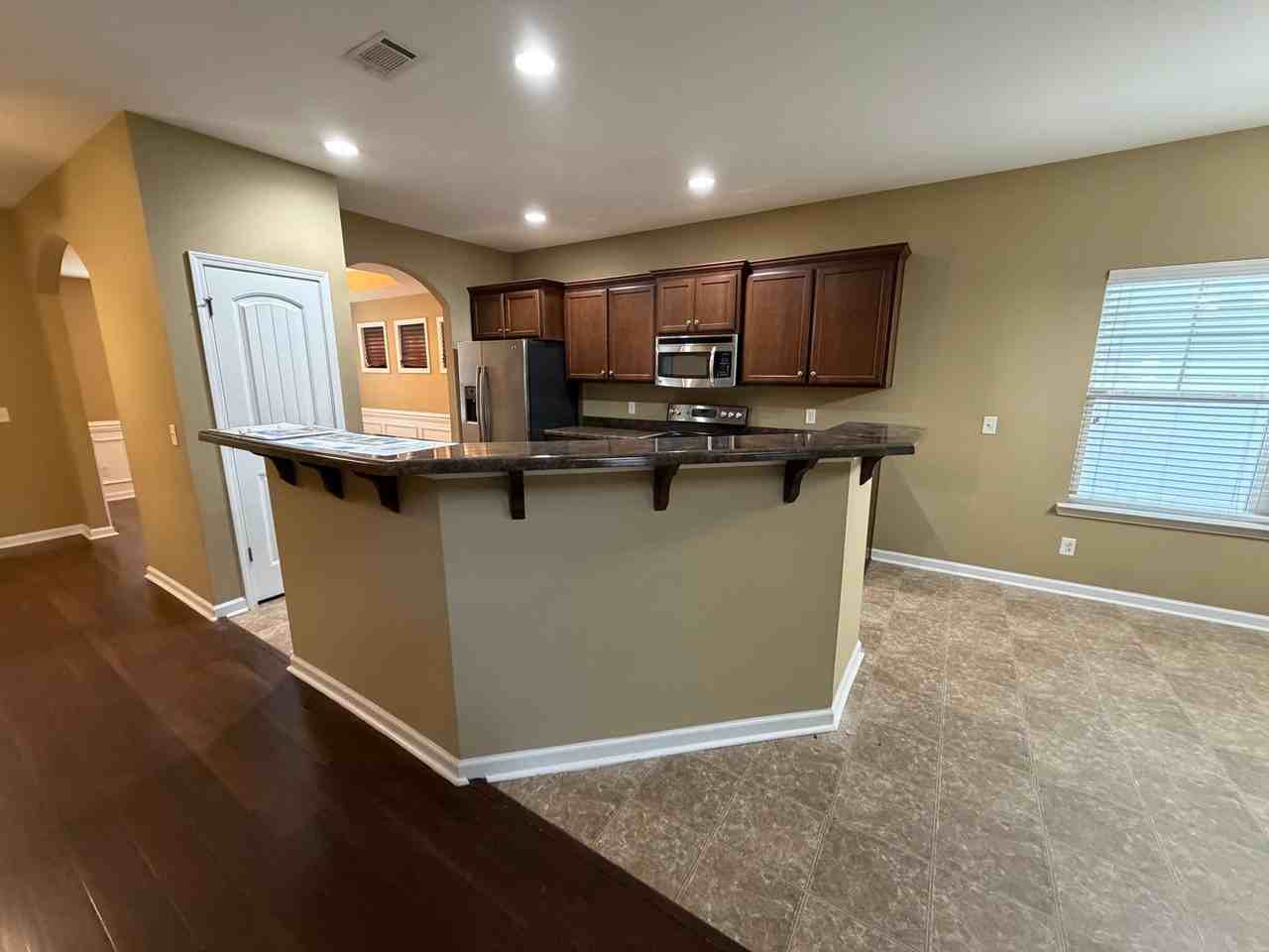 1316 Hill View Cir - Photo 6 of 25