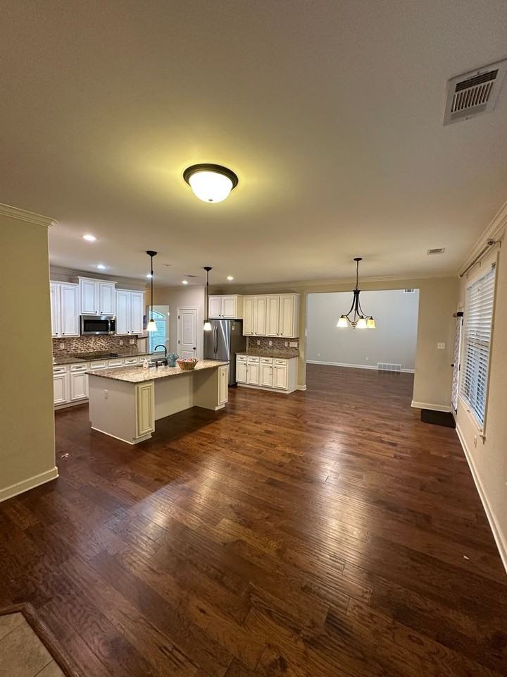 7294 Old South Dr - Photo 7 of 50