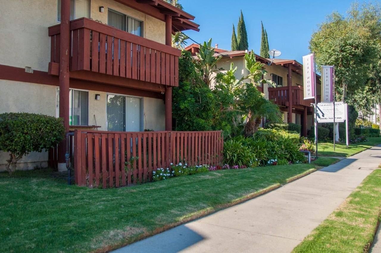 TAW - Tara Woods Gardens - Photo 2 of 42