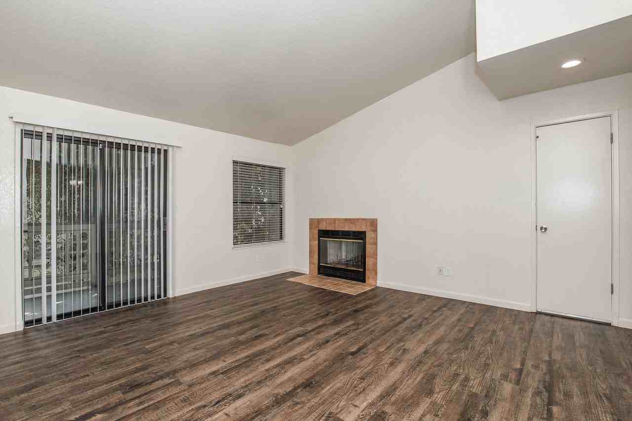 Victoria Square Apartment Homes - Photo 2 of 7