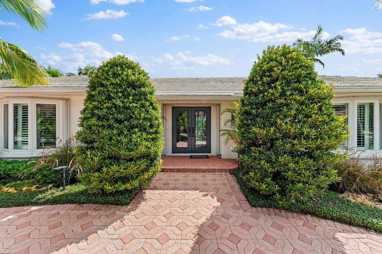 18150 Perigon Way - Photo 2 of 27