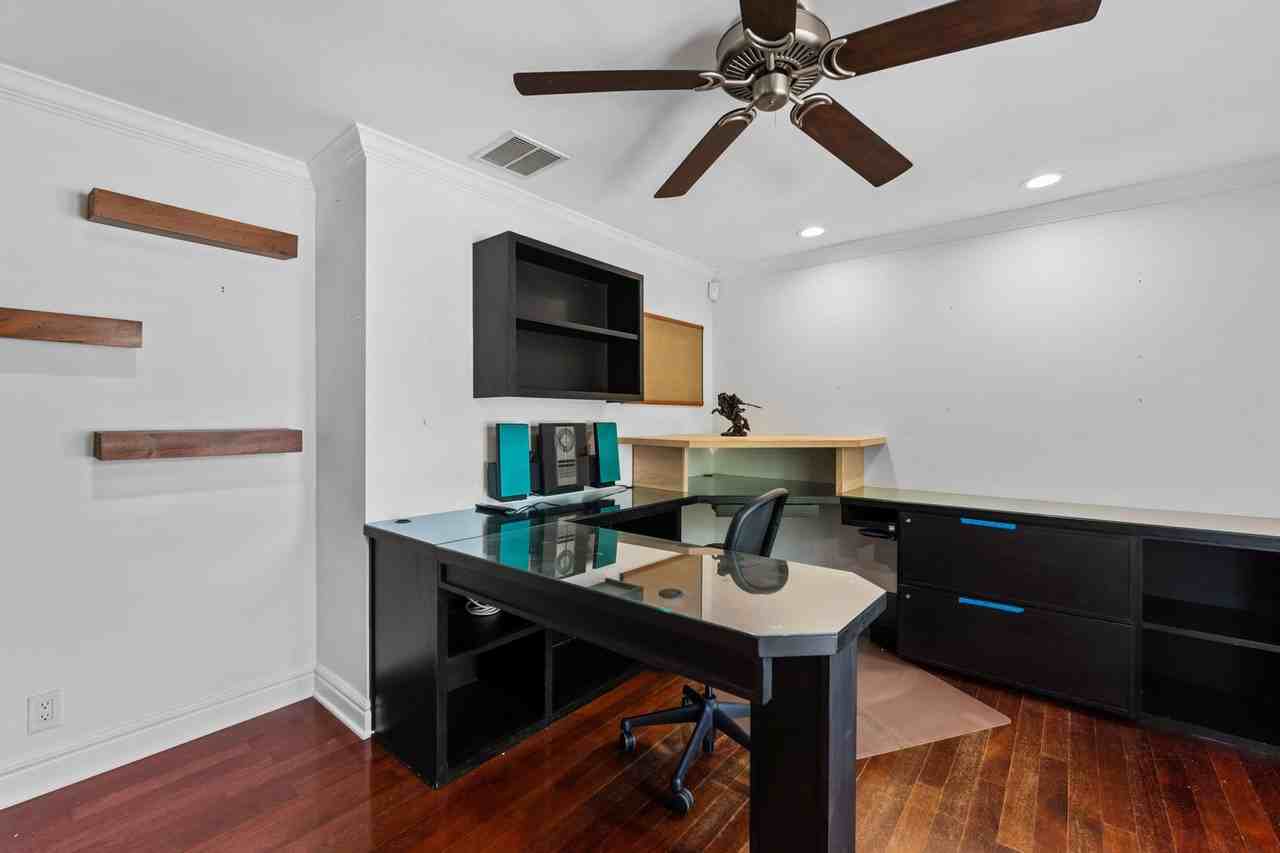 18150 Perigon Way - Photo 7 of 27