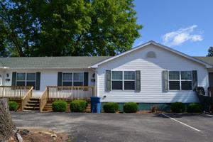 featured image of 501 Lee St