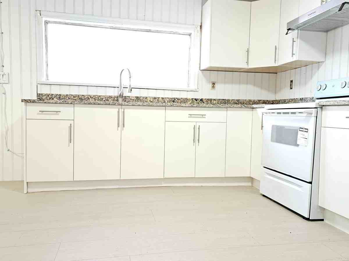 10591 Number 2 Road - Photo 6 of 18