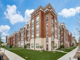 featured image of 7202 S Westmoreland Rd