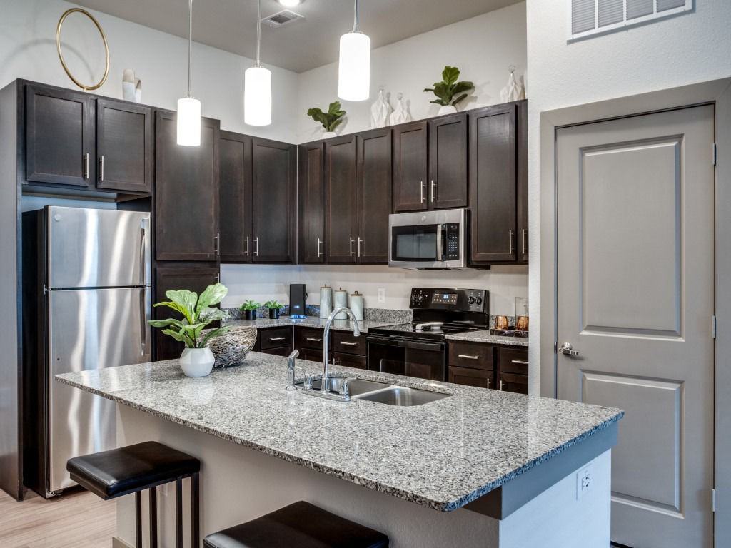 Palladium RedBird - Photo 5 of 44