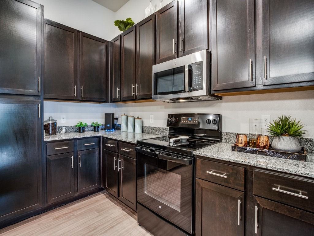 Palladium RedBird - Photo 6 of 44