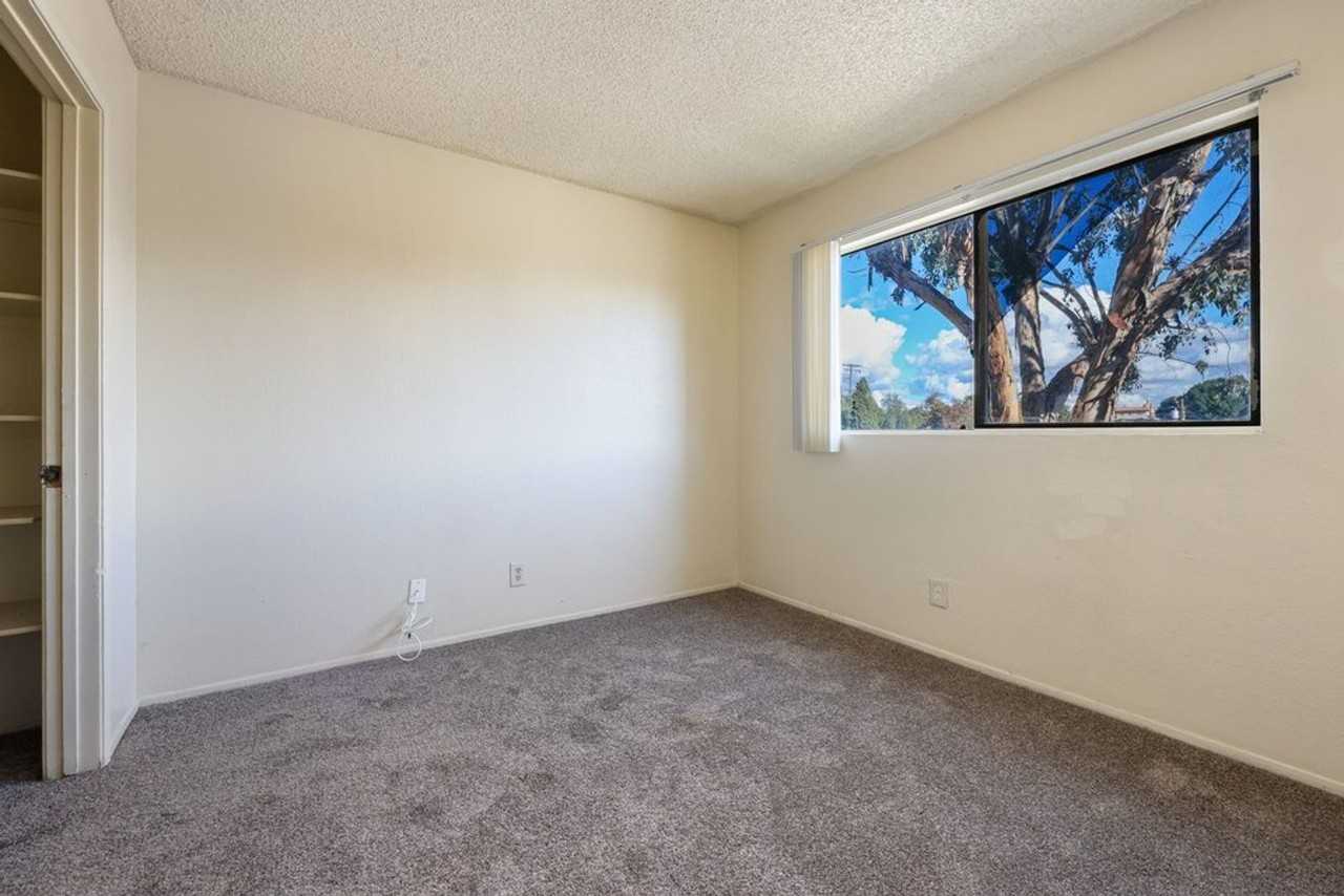 3810-3818 50th St - Photo 5 of 8