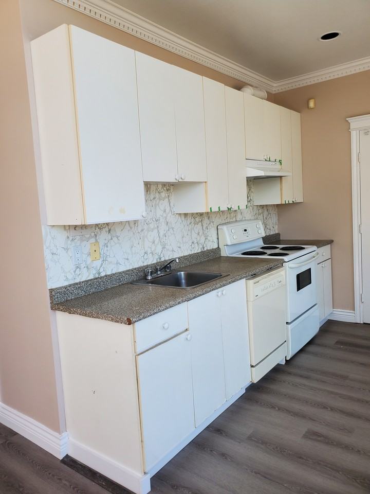 4831 Westminster Highway #Side - Photo 4 of 12