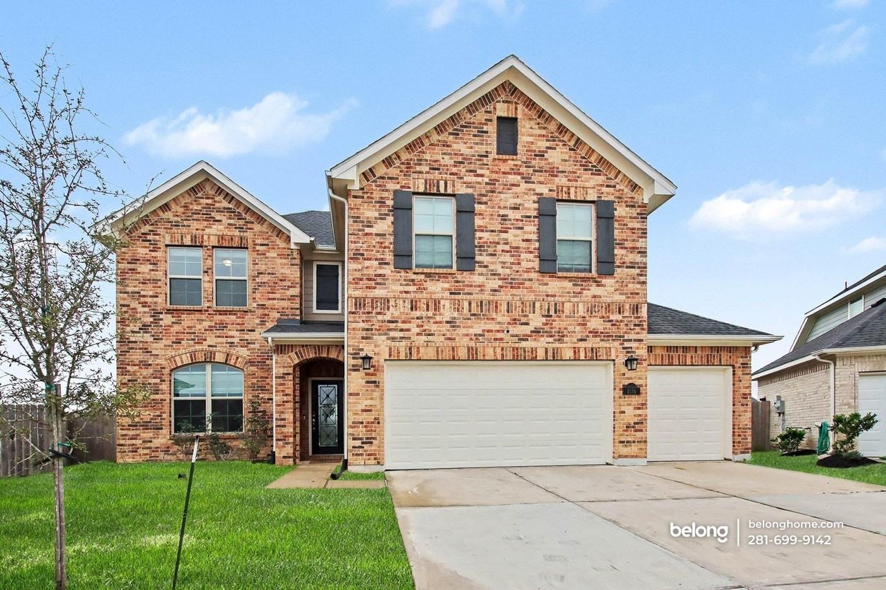 8114 Royal Palm Ct - Photo 2 of 28