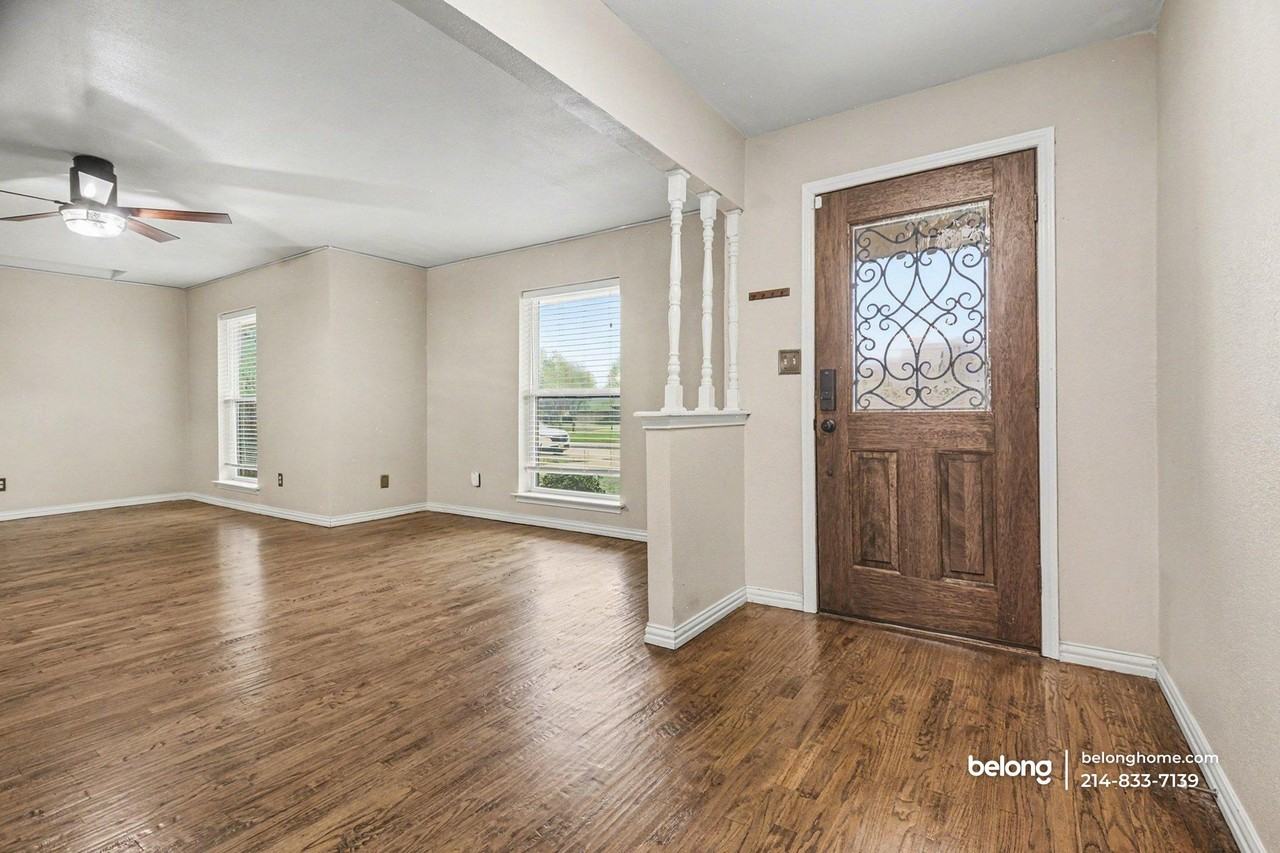 1503 Mccoy Pl - Photo 4 of 30