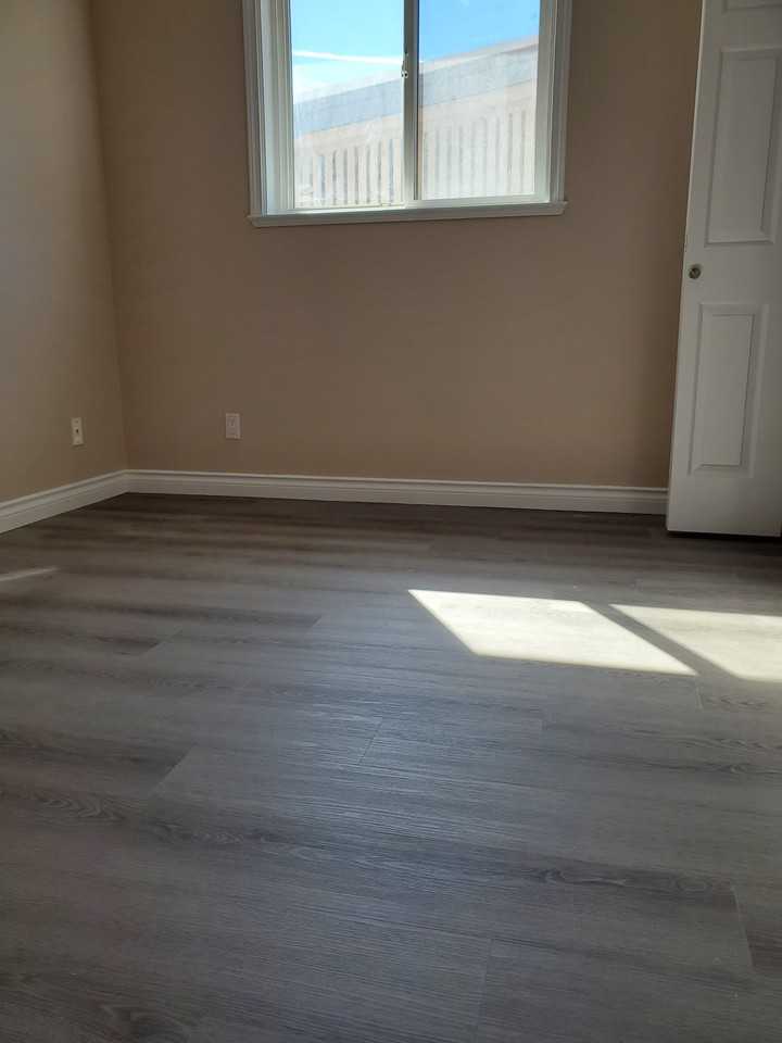 4831 Westminster Highway #Side - Photo 5 of 12