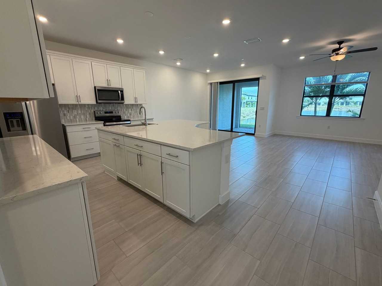 4149 Sonoma Oaks Cir - Photo 5 of 40