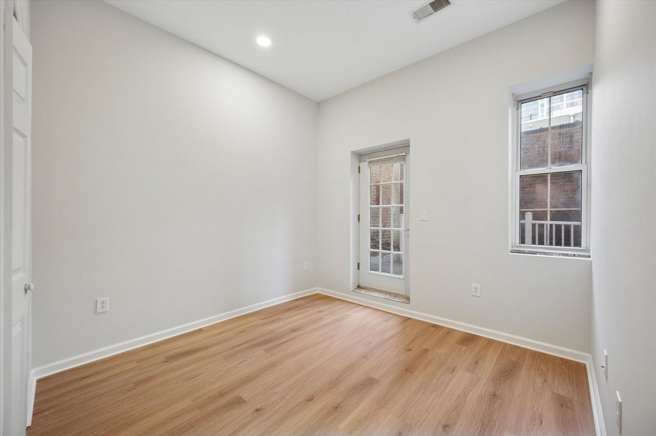 1204 Chestnut St - Photo 7 of 19