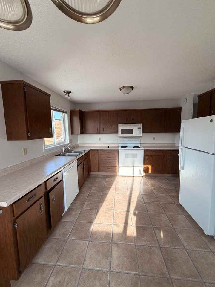 1063 5th Ave NW - Photo 7 of 28