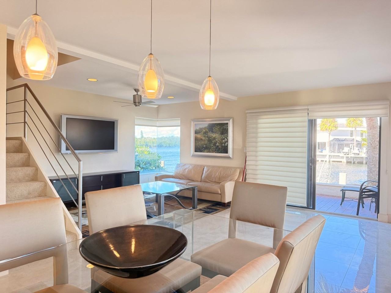 1005 Russell Dr #1 - Photo 7 of 23