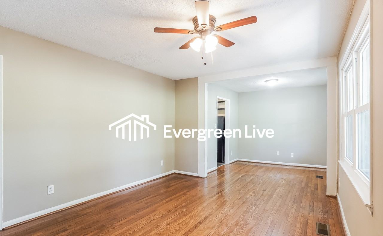 872 Burning Tree Trl - Photo 3 of 15