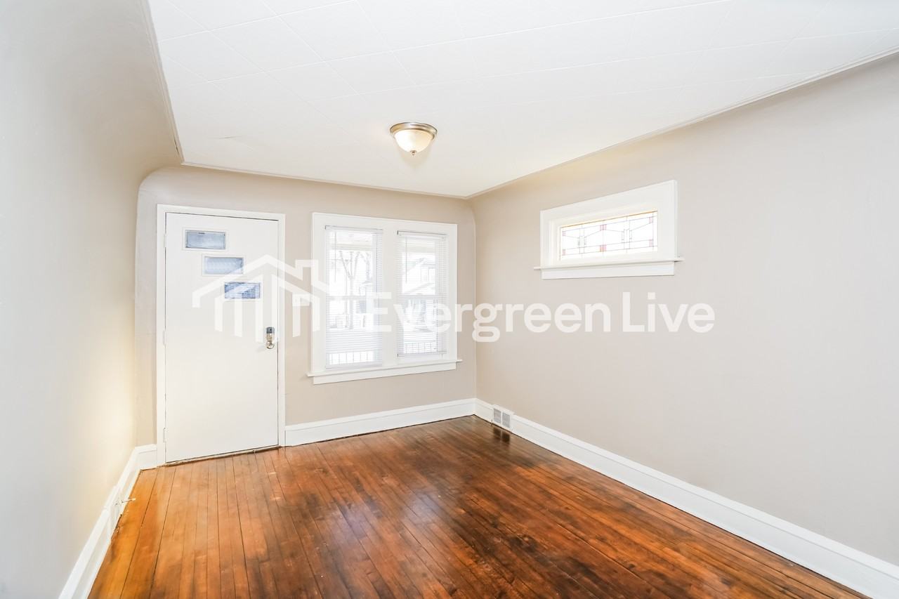 4965 N 55th St Lowr - Photo 3 of 15